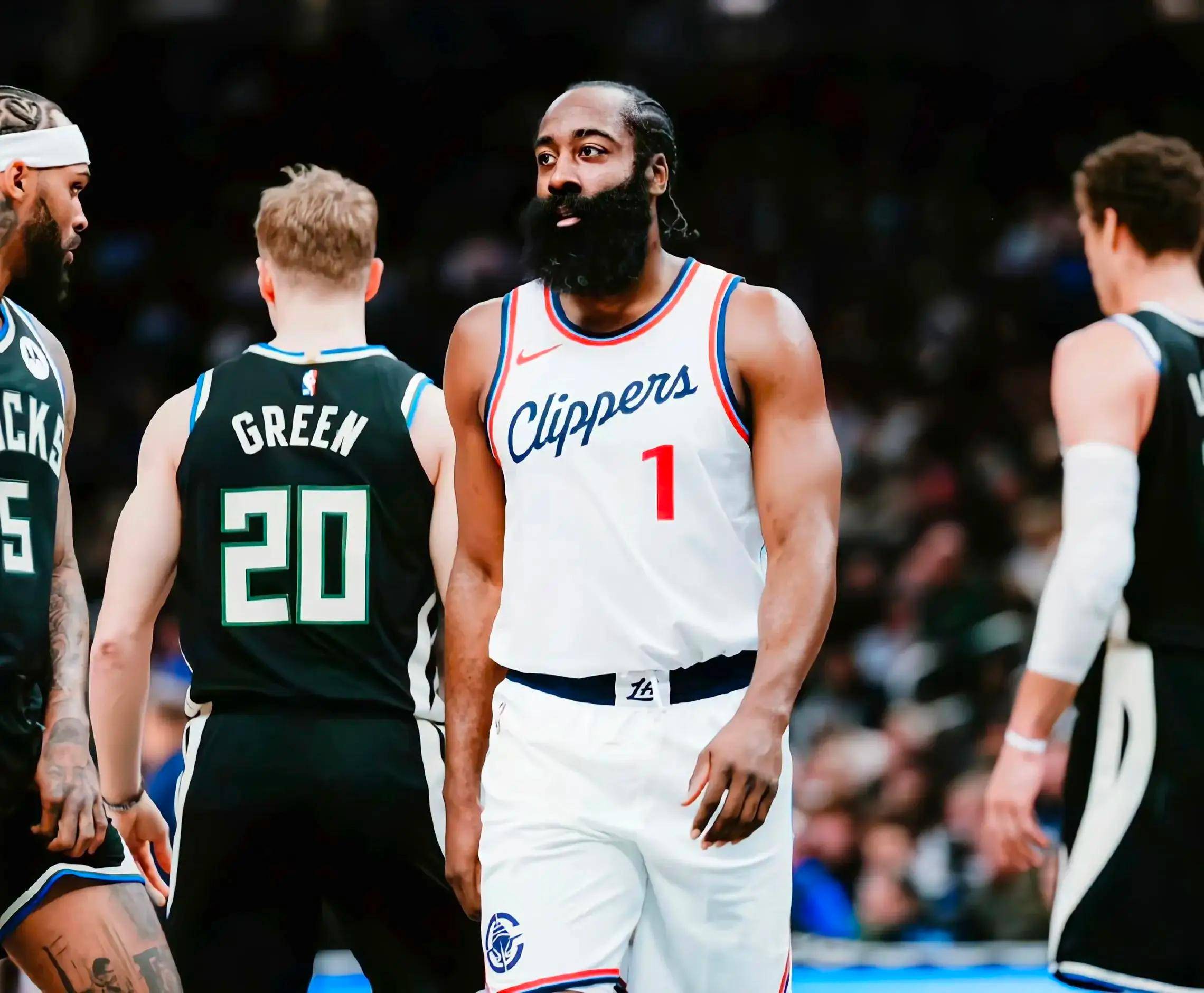 NBA常规赛窗口期再迎强敌，洛杉矶快船官宣签约，主帅态度——管理层满意，年轻球员得到机会